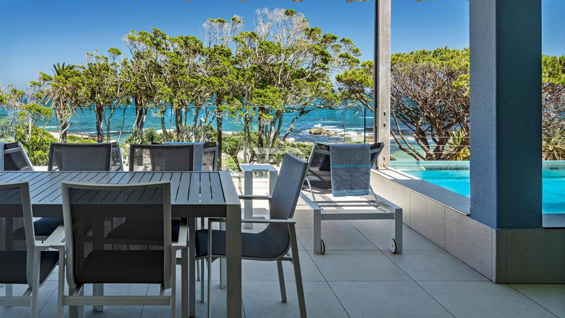 Blue Views Penthouse Beachfront Apartment With Pool * Cape Town