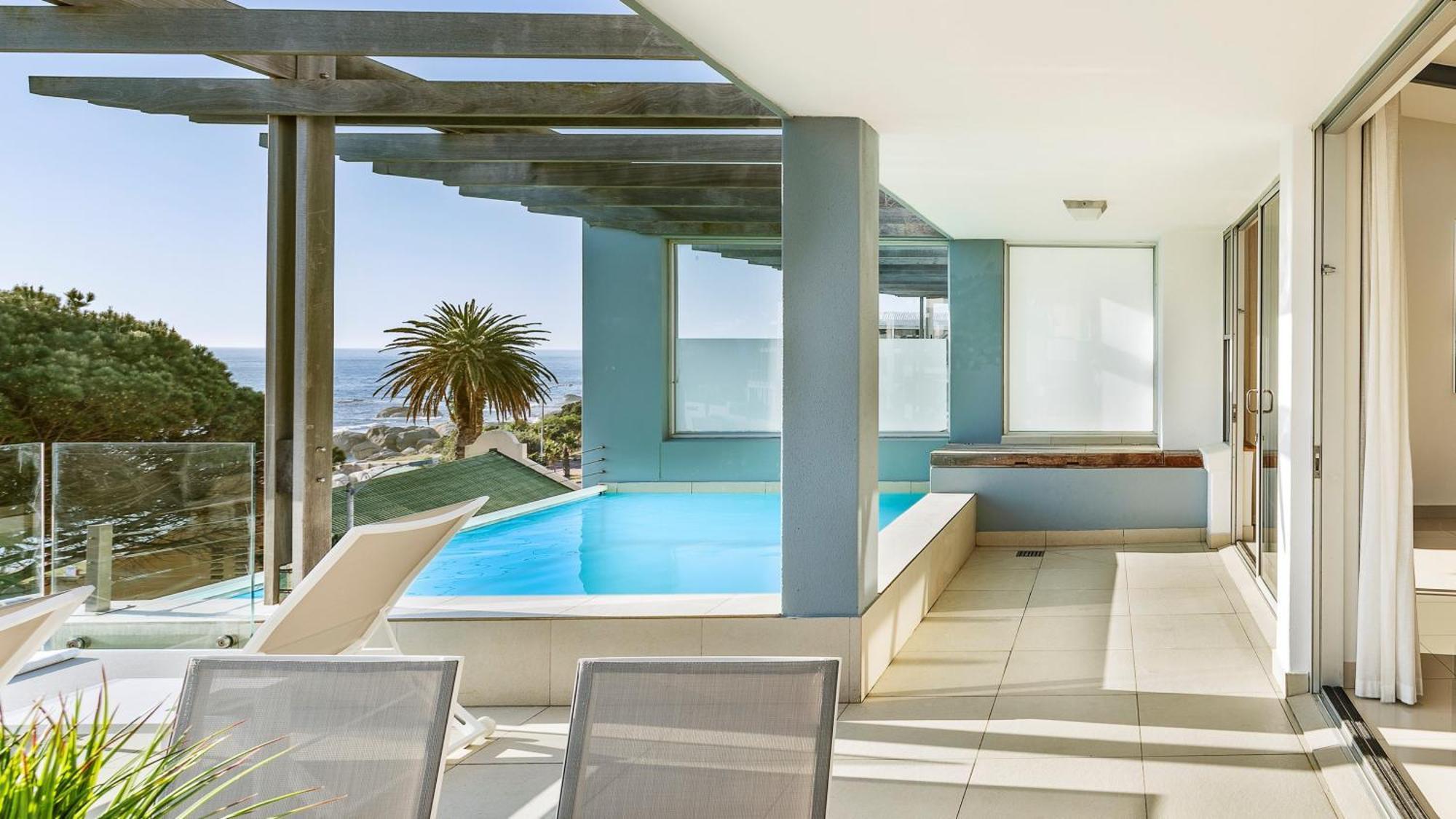 Blue Views Penthouse Beachfront Apartment With Pool Cidade Do Cabo