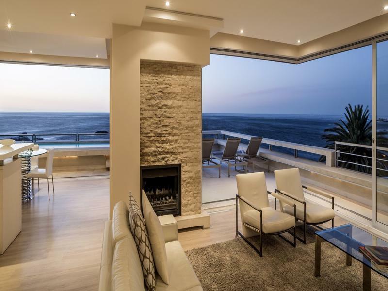 Blue Views Penthouse Beachfront Apartment With Pool