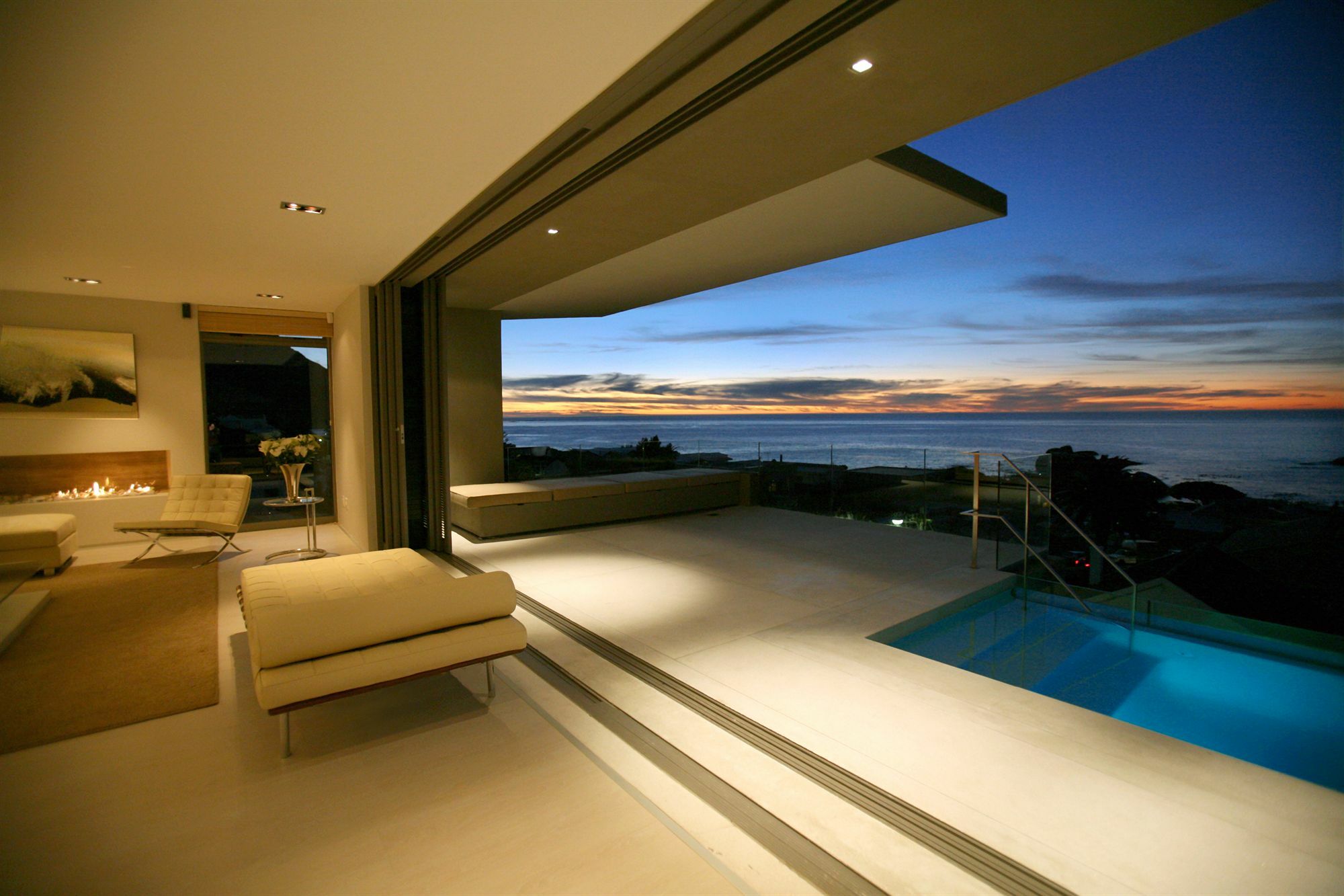 Blue Views Penthouse Beachfront Apartment With Pool